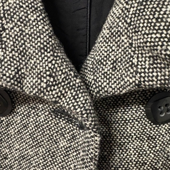 Hunting World Coat - Picture 6 of 12